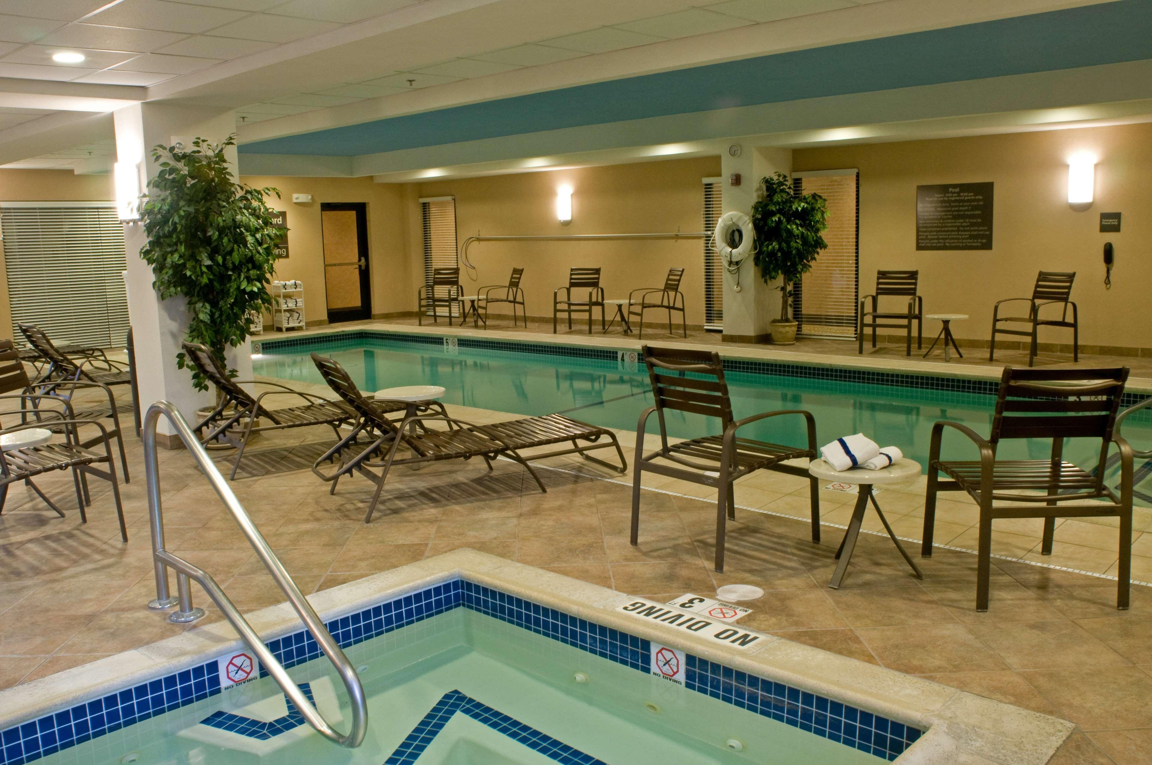 Hampton Inn Raynham-Taunton Εξωτερικό φωτογραφία