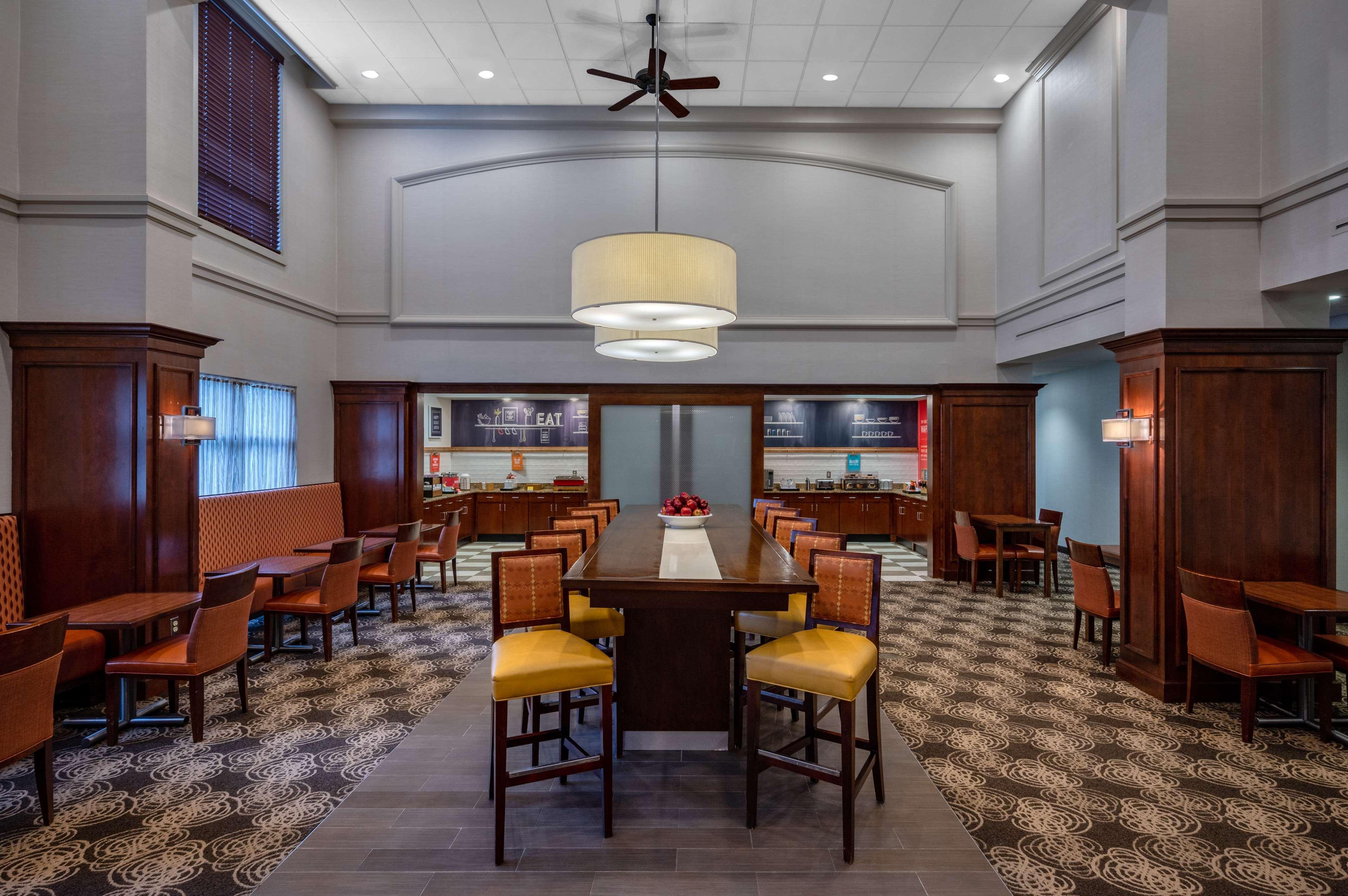 Hampton Inn Raynham-Taunton Εξωτερικό φωτογραφία
