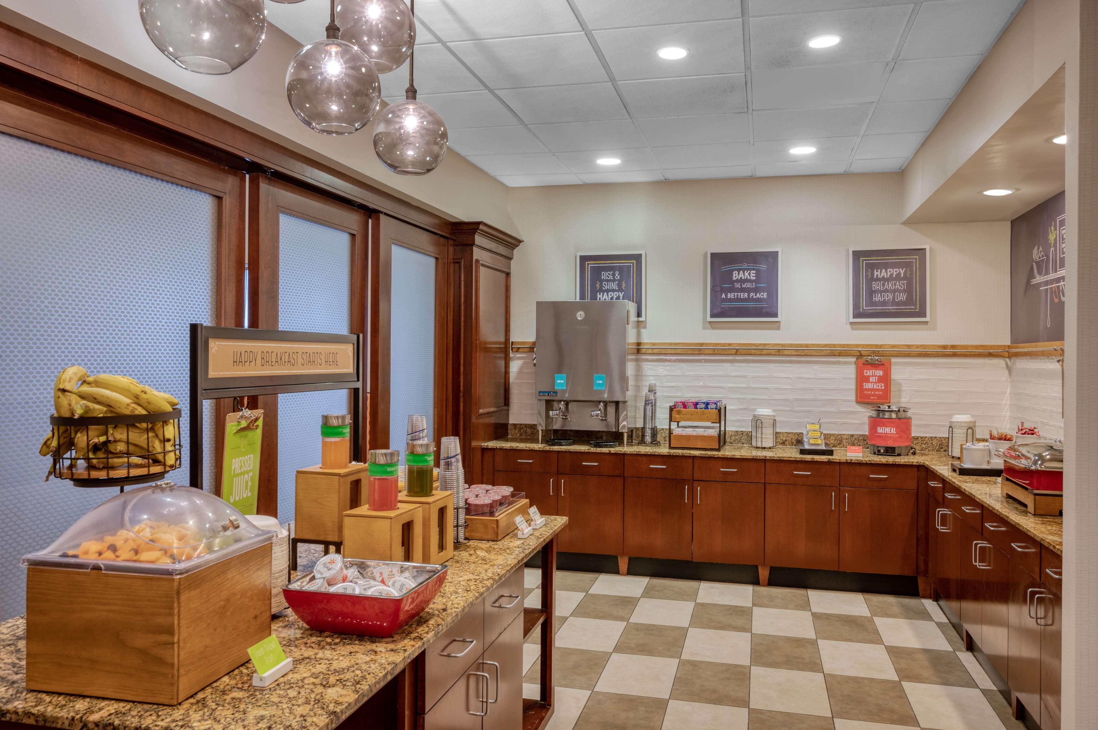 Hampton Inn Raynham-Taunton Εξωτερικό φωτογραφία