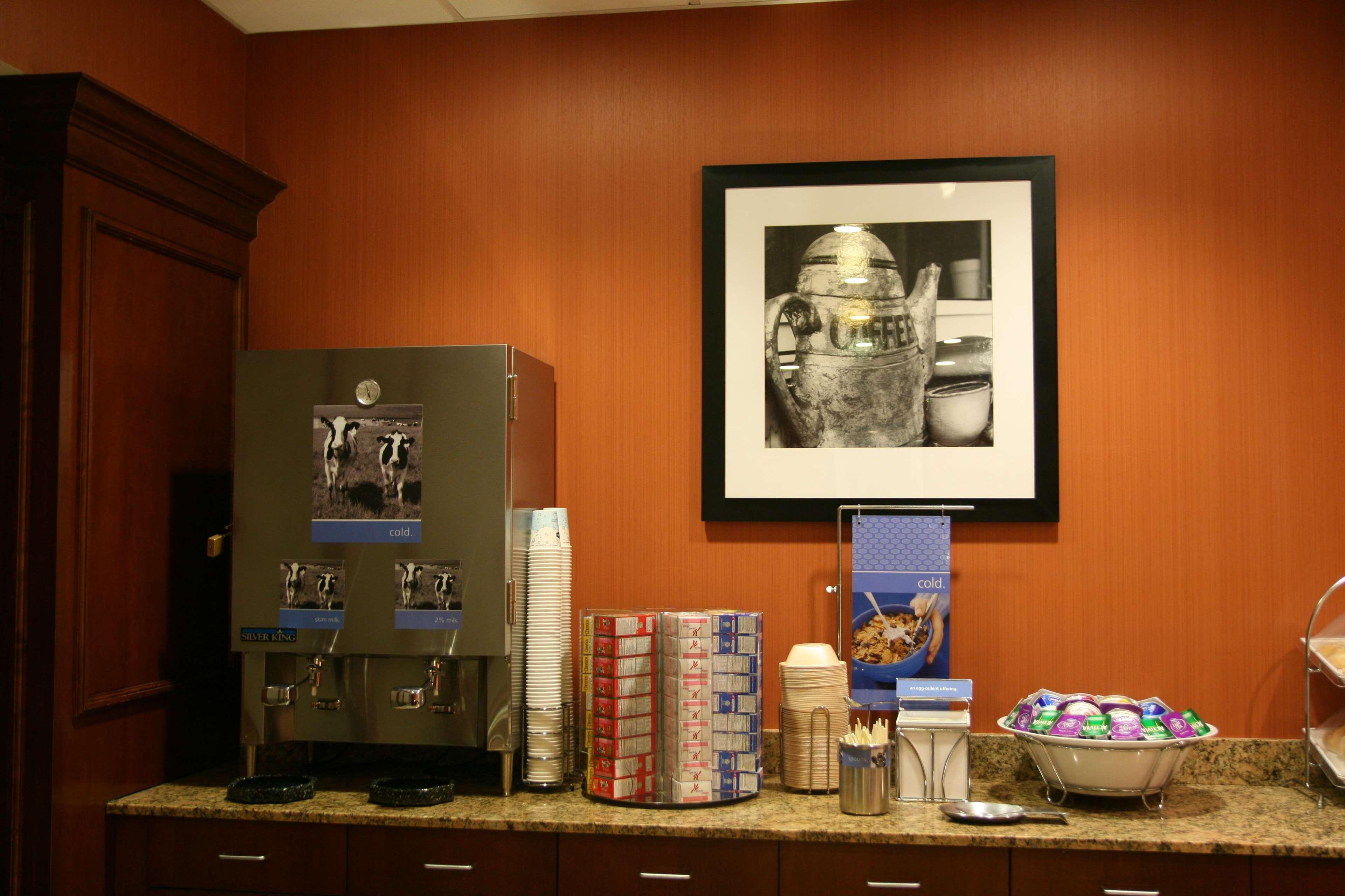 Hampton Inn Raynham-Taunton Εξωτερικό φωτογραφία