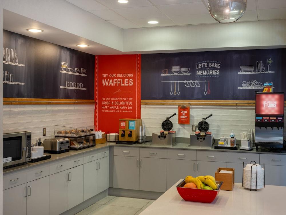 Hampton Inn Raynham-Taunton Εξωτερικό φωτογραφία