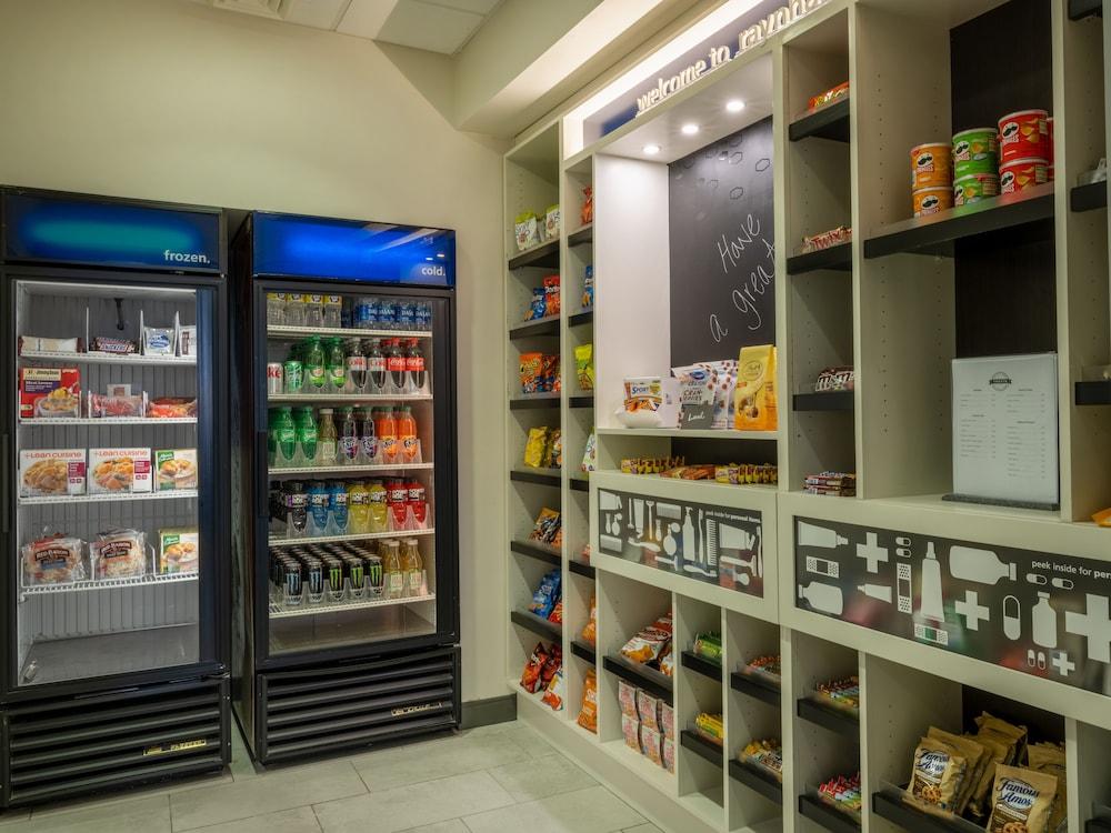 Hampton Inn Raynham-Taunton Εξωτερικό φωτογραφία