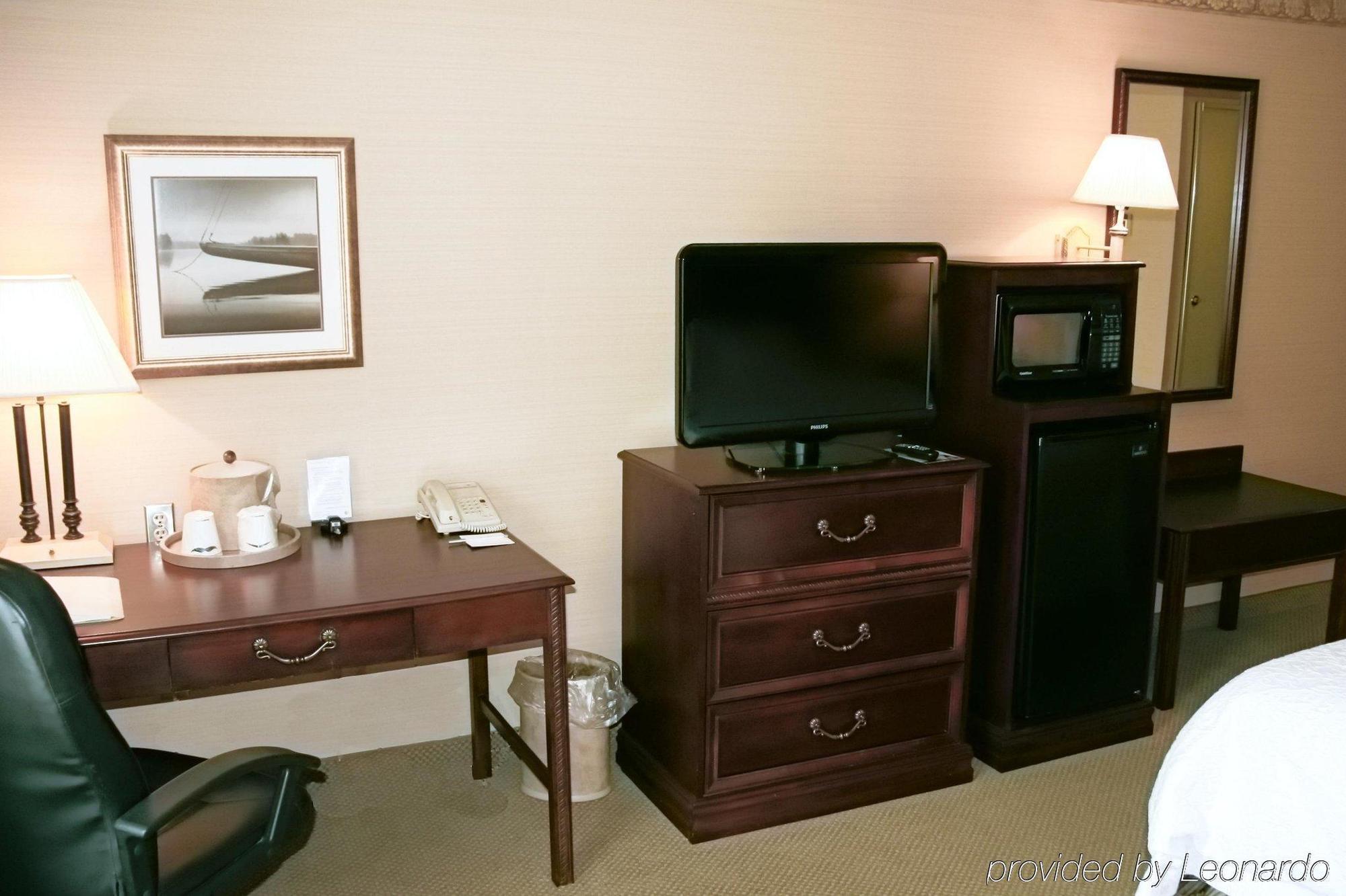 Hampton Inn Raynham-Taunton Εξωτερικό φωτογραφία